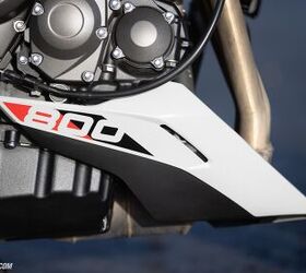 2026 triumph trident 800 review gallery