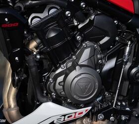 2026 triumph trident 800 review gallery