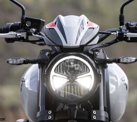2026 triumph trident 800 review gallery