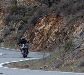 2026 triumph trident 800 review gallery