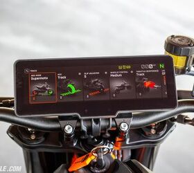 2026 ktm 990 duke r review gallery