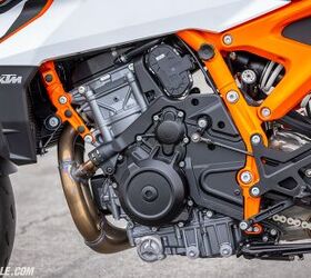2026 ktm 990 duke r review gallery