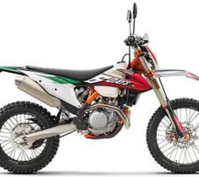 2020 KTM SMC 690 R | Motorcycle.com