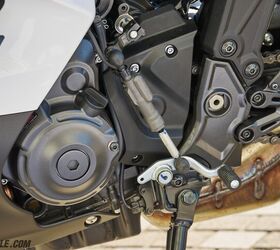 2026 yamaha yzf r7 review gallery