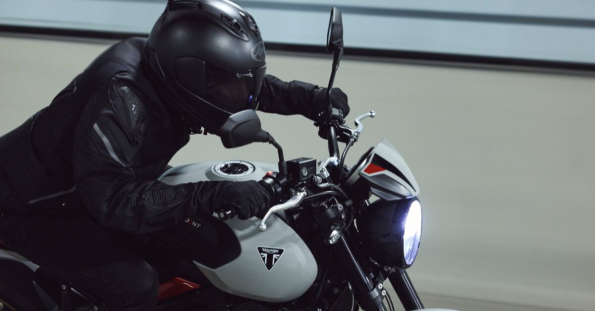 2026 Triumph Trident 800 отозван из-за неправильной конфигурации фар — фото 3