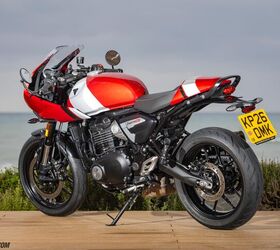 2026 triumph thruxton 400 review gallery