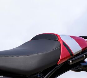 2026 triumph thruxton 400 review gallery
