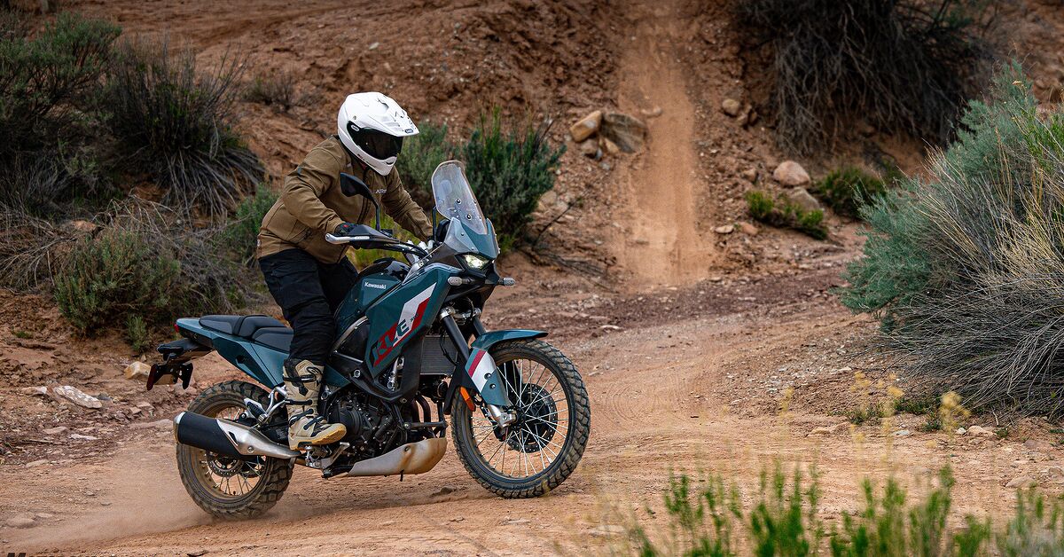 2026 Kawasaki KLE500 Review Gallery