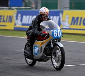 honda celebrates racing history with freddie spencer and classic bikes