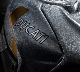 ducati collezione 100 panigale v4 s 100