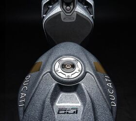 ducati collezione 100 panigale v4 s 100