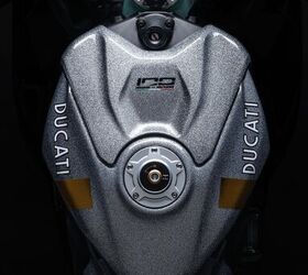 ducati collezione 100 panigale v4 s 100