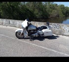 2011 Harley Davidson Flhx