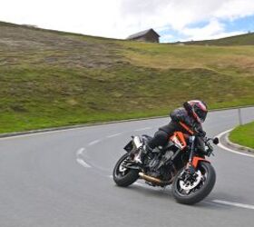 A new seat design and material is used in the 2027 790 Duke. Finally, it’s a seat I didn’t mind spending the day on.