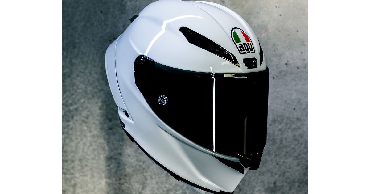 1991 agv helmet Eddie Lawson Signed Cagiva Corse MotoGP Race Worn The helmet is designed to be versatile AGV Pista GP RR Carbonio