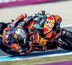motorcycle.com - Motorcycle.com Staff - Acosta Warms to MotoGP's Revised Radio Earplug Design
