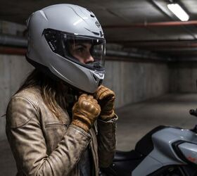 oumurs 361s helmet big budget features in an affordable package
