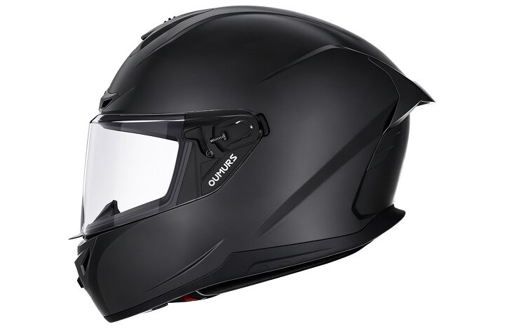 oumurs 361s helmet big budget features in an affordable package