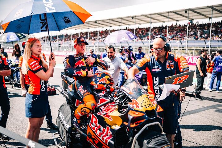 Фізика MotoGP за екстремальної спеки