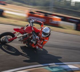 Перший погляд на Ducati Desmo450 SM 2027 року