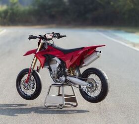 Перший погляд на Ducati Desmo450 SM 2027 року