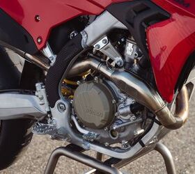 Перший погляд на Ducati Desmo450 SM 2027 року