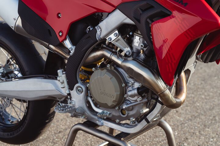 Перший погляд на Ducati Desmo450 SM 2027 року