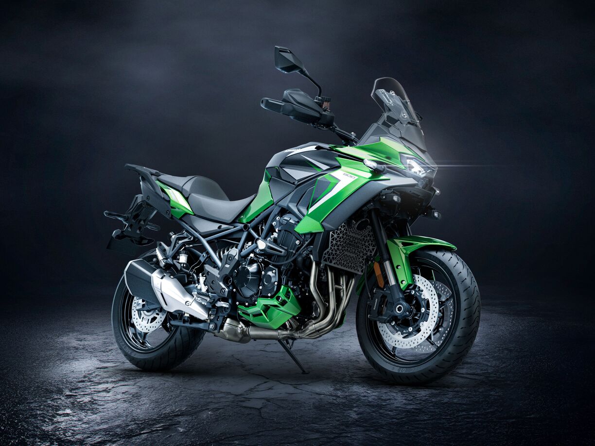 Full Rpm Face 2027 Kawasaki Versys 900 SE LT – First Loo | Motorcycle.com